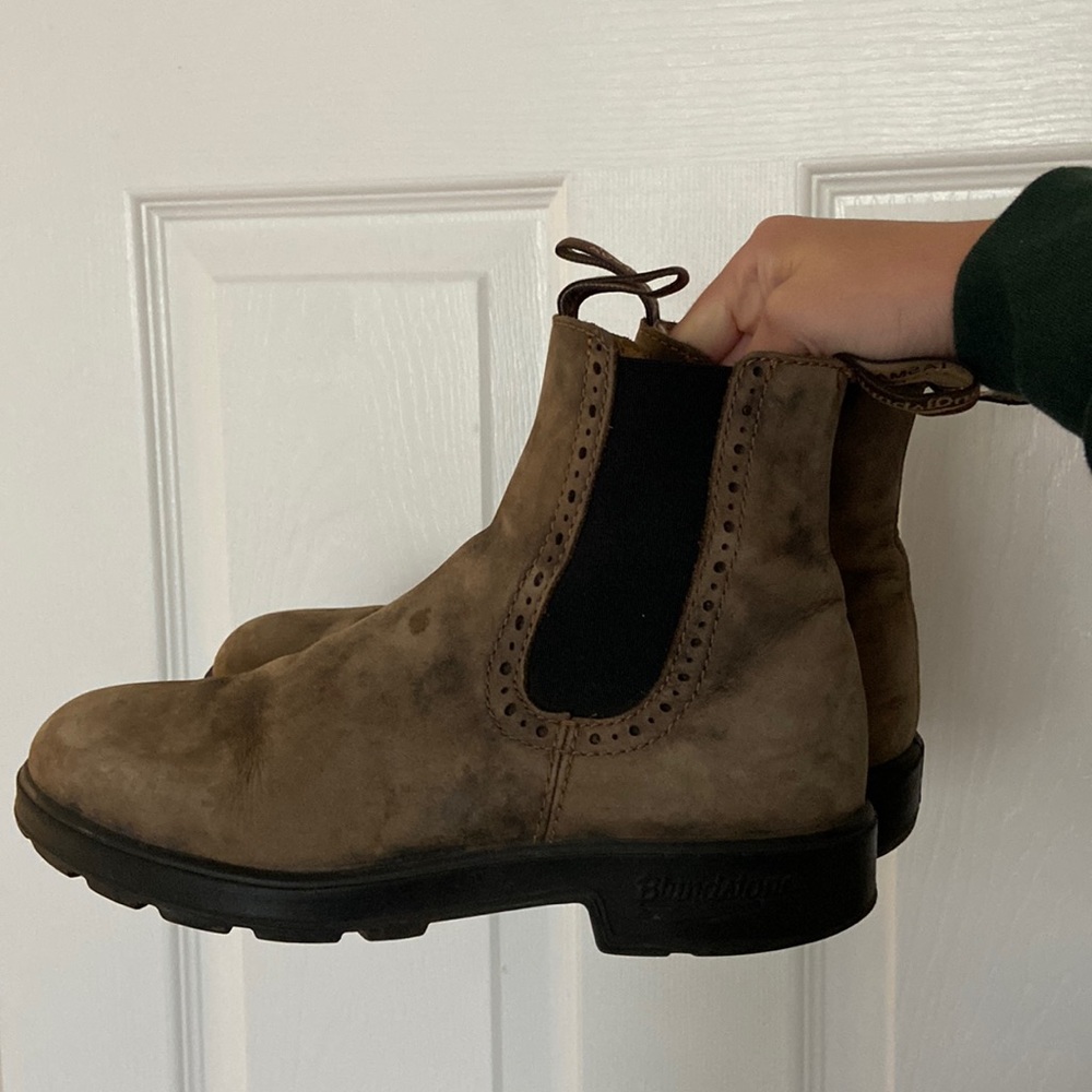 Blundstones #1351 WOMEN'S ORIGINALS
HIGH TOP BOOTS - RUSTIC BROWN